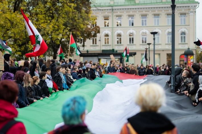 Vilniuje vyko protestas „2 metai genocido: užtenka tylėti!“