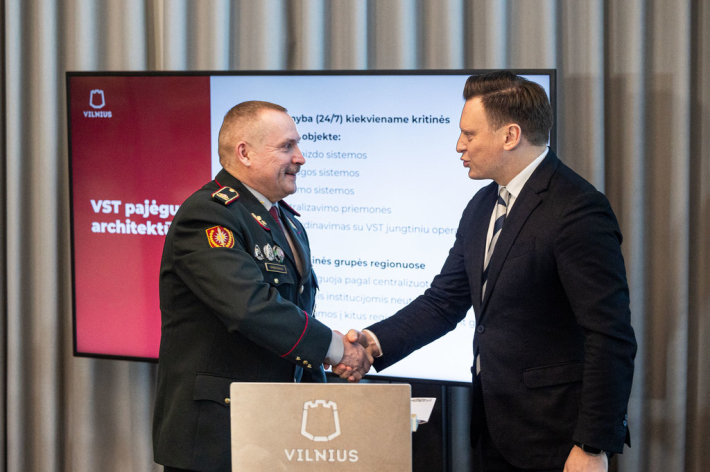 Bendradarbiavimo sutarties pasirašymas