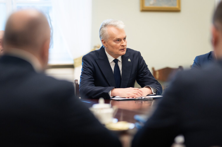 Prezidentas susitiko su Seimo Pirmininku ir Seimo frakcijų seniūnais