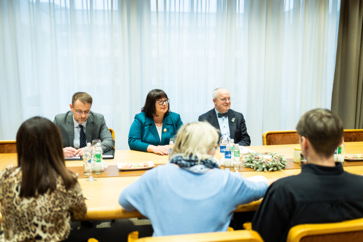 Seimo pirmininkas susitiko su protesto iniciatyvine grupe