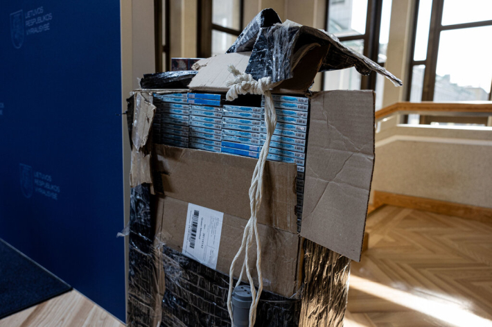 Meteorologiniu balionu skraidintos cigaretės