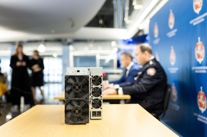 Galimai pasisavinta kriptovaliutų kasimo įranga