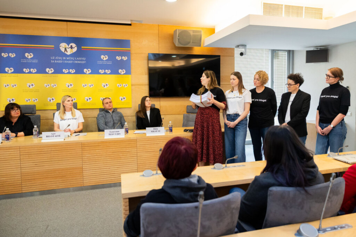 Spaudos konferencija „Balandis – seksualinio smurto prevencijos mėnuo“