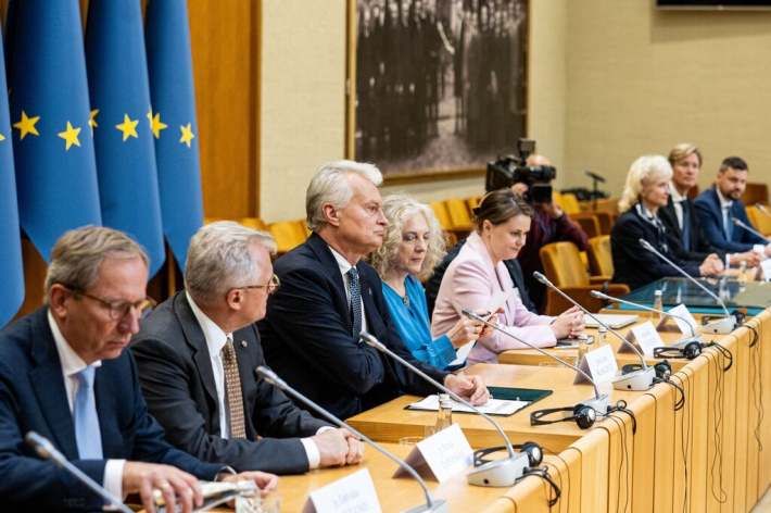 Gitanas Nausėda prieš prasidedant Seimo rudens sesijai susitiko su Seimo valdyba
