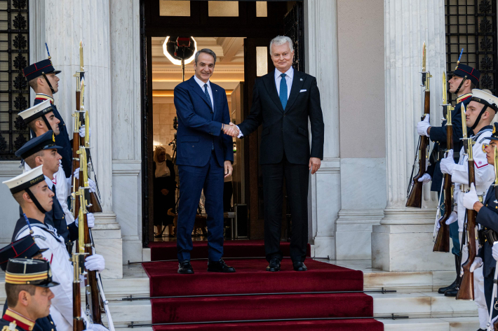 Graikijos ministras pirmininkas Kiriakas Micotakis ir Lietuvos prezidentas Gitanas Nausėda