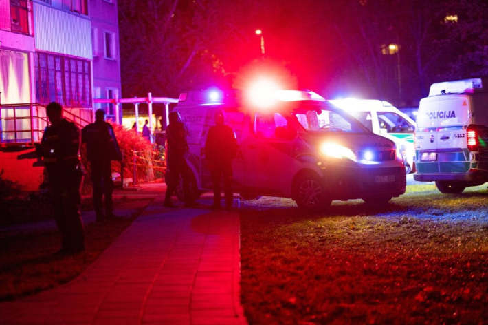 Savanorių prospekte viešoje vietoje nušautas žmogus